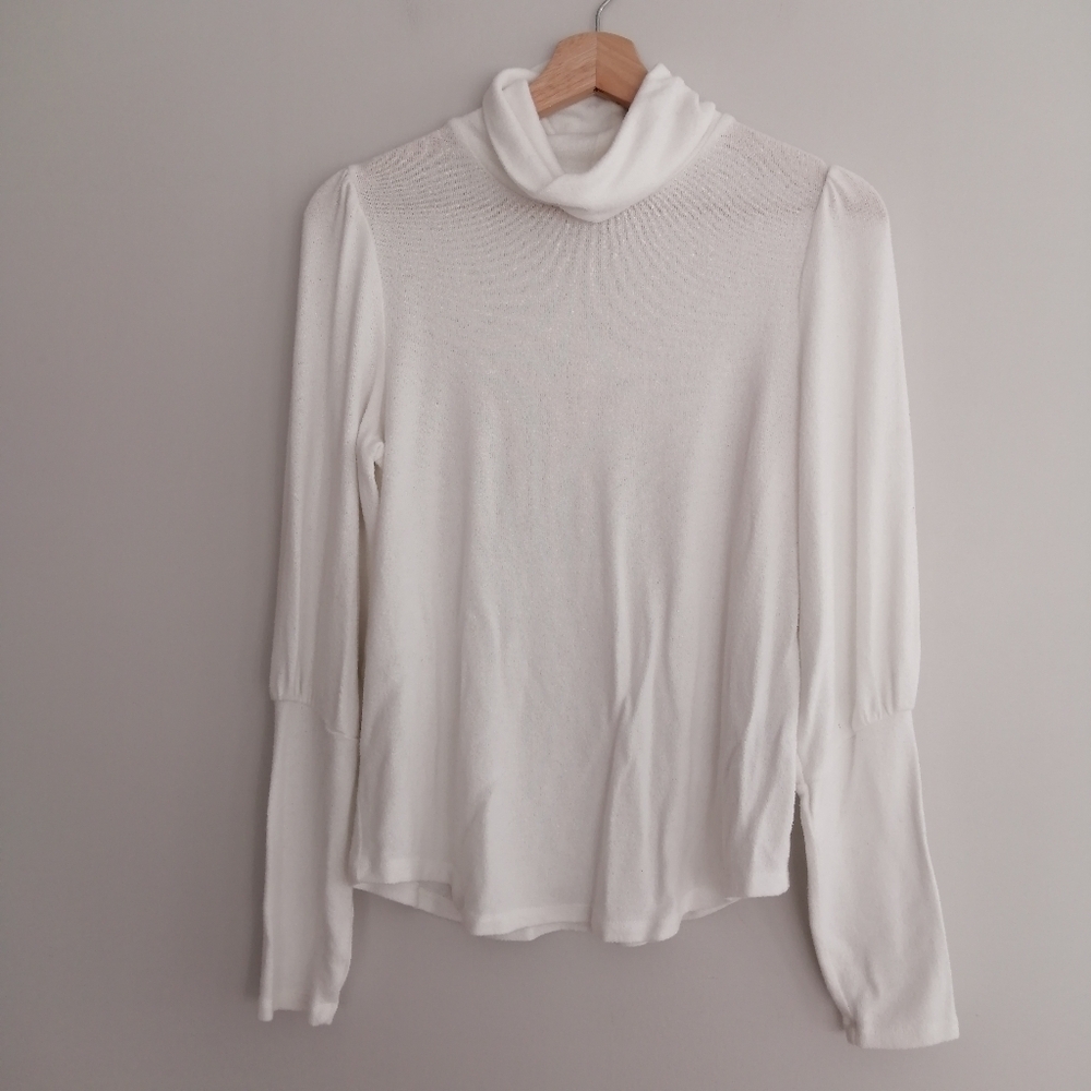 By Anthropologie Puff Sleeve Cowl Neck Long Sleeve Sweater Fuzzy Fabric Small
